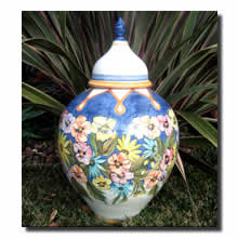 Thumbnail Picture of a vase with lid